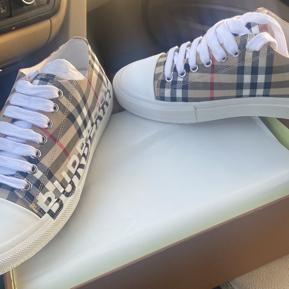 Burberry Larkhall Low-Top Logo Check Canvas Sneakers